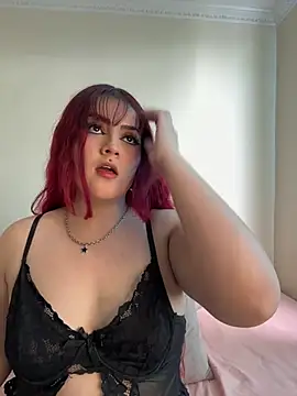 Snapshot of Ivelleee_ chatting on 01-13-26, 06:45 Ivelleee online show from 01-13-26, 06:45