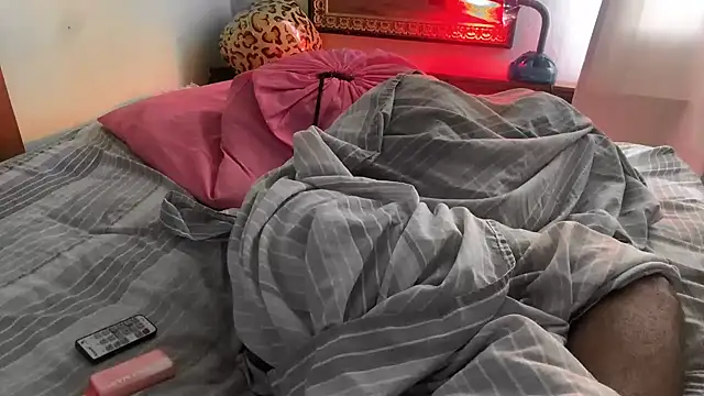 Snapshot of anthonyroth chatting on 02-03-26, 07:19 anthonyroth online show from 02-03-26, 07:19