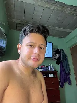 Snapshot of Mr_brian03 chatting on 11-07-25, 04:55 Mr brian03 online show from 11-07-25, 04:55