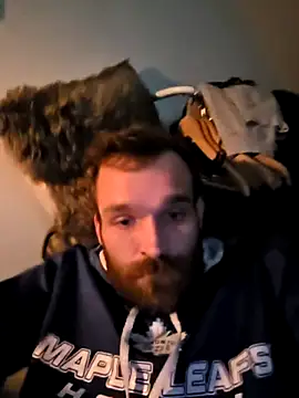 Snapshot of LKC94 chatting on 10-24-25, 11:37 LKC94 online show from 10-24-25, 11:37