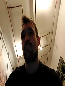 Snapshot of LKC94 chatting on 09-17-25, 07:49 LKC94 online show from 09-17-25, 07:49