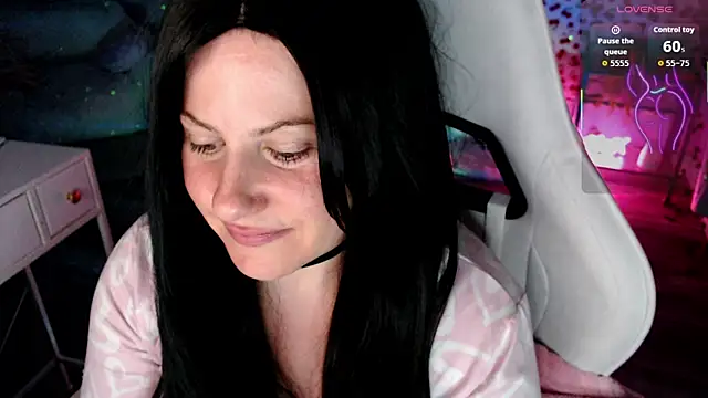 Snapshot of BellaStar84 chatting on 07-09-26, 07:31 BellaStar84 online show from 07-09-26, 07:31