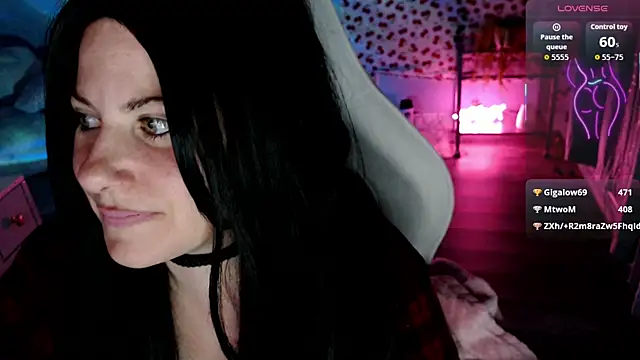 Snapshot of BellaStar84 chatting on 07-01-26, 05:52 BellaStar84 online show from 07-01-26, 05:52