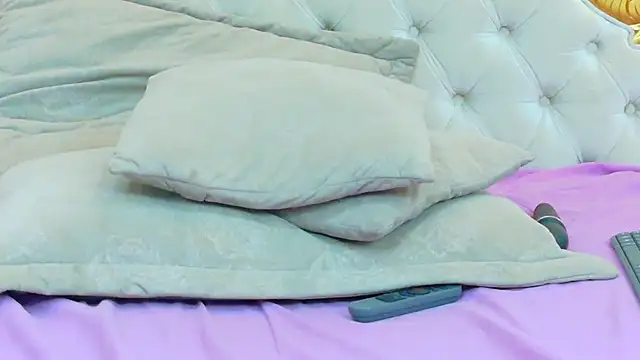 CamilaJohnston online show from 12-13-25, 08:04