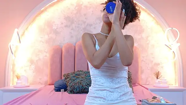 CamilaJohnston online show from 10-22-25, 09:46