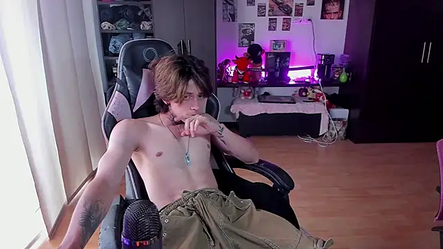 xIce Boy online show from 04-16-26, 09:39