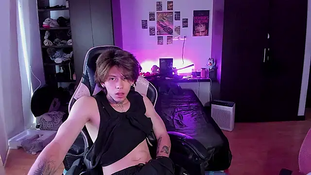 xIce Boy online show from 03-12-26, 02:43