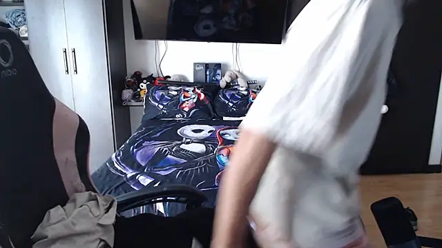 xIce Boy online show from 12-21-25, 02:08