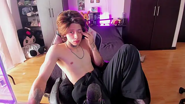 xIce Boy online show from 04-07-26, 05:37