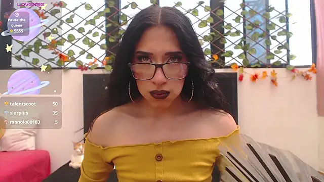 Snapshot of madison__rey chatting on 03-13-25, 08:11 madison  rey online show from 03-13-25, 08:11