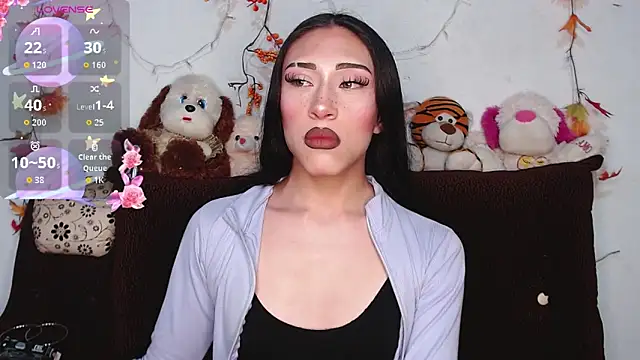 Snapshot of madison__rey chatting on 10-21-25, 10:42 madison  rey online show from 10-21-25, 10:42