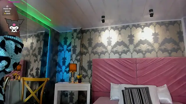 Karin Ks online show from 11-12-25, 07:40