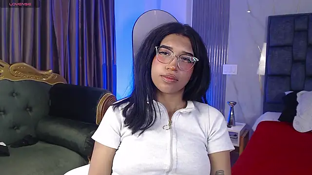 Karin Ks online show from 02-15-26, 08:41