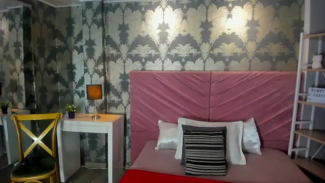 Karin Ks online show from 10-24-25, 07:24