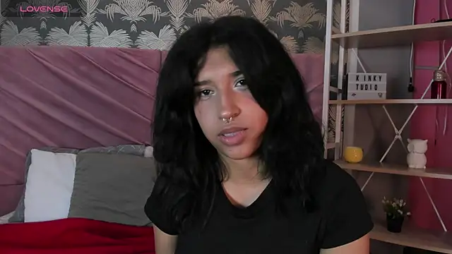 Karin Ks online show from 04-14-26, 03:22