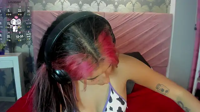 Karin Ks online show from 01-08-26, 03:12