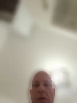 Snapshot of svenpfeifer chatting on 04-15-26, 09:26 svenpfeifer online show from 04-15-26, 09:26