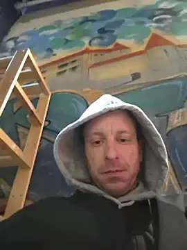 Snapshot of svenpfeifer chatting on 03-11-25, 05:24 svenpfeifer online show from 03-11-25, 05:24