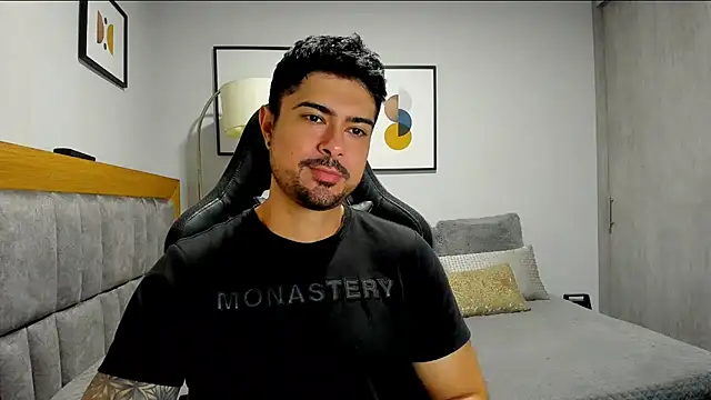 Dante Storm online show from 10-22-25, 04:39