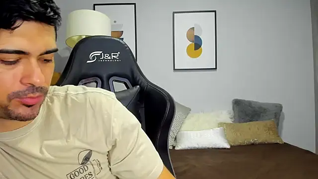 Dante Storm online show from 12-15-25, 04:07