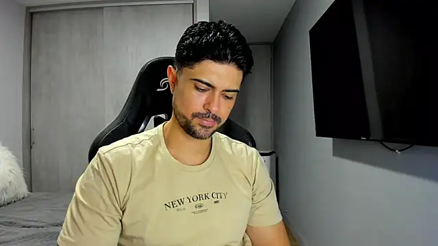 Dante Storm online show from 11-19-25, 04:40