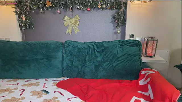 bunnyclide  online show from 12-19-25, 10:28