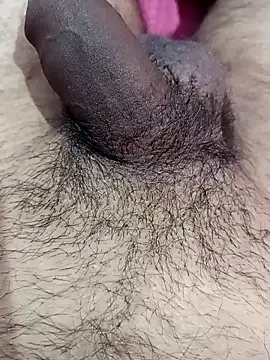 Snapshot of fitboy69 chatting on 11-09-25, 04:33 fitboy69 online show from 11-09-25, 04:33