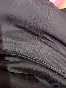 Snapshot of fitboy69 chatting on 11-08-25, 03:48 fitboy69 online show from 11-08-25, 03:48