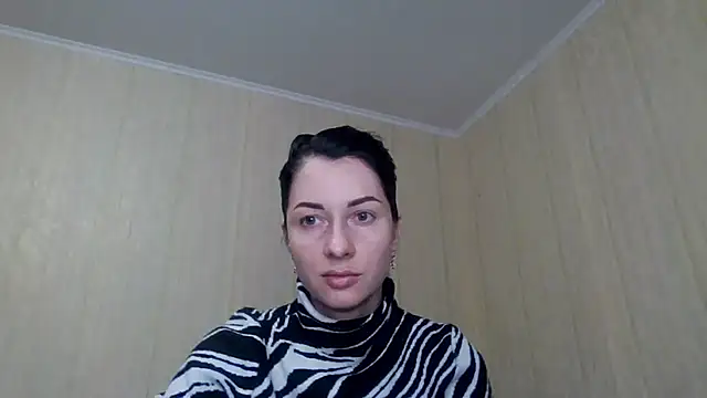 Snapshot of _Black-Panther_ chatting on 09-28-25, 10:33 Black-Panther online show from 09-28-25, 10:33