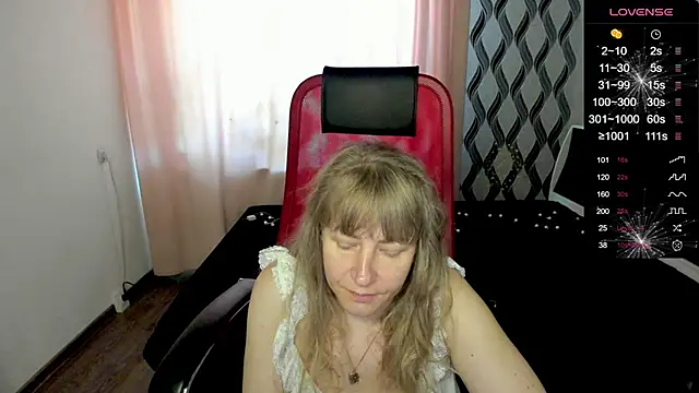 Snapshot of ganet469 chatting on 06-11-26, 05:37 ganet469 online show from 06-11-26, 05:37