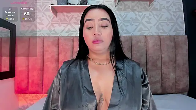 Snapshot of MelinaCruz chatting on 09-16-25, 04:24 MelinaCruz online show from 09-16-25, 04:24