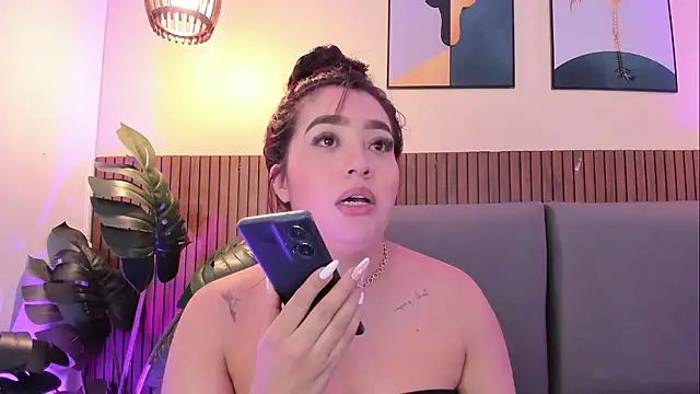 Snapshot of MelinaCruz chatting on 05-29-26, 01:55 MelinaCruz online show from 05-29-26, 01:55