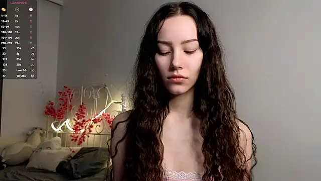 glamourr online show from 04-11-26, 10:41