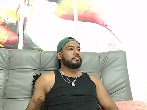 BladeFoxxx1 online show from 10-15-25, 05:50