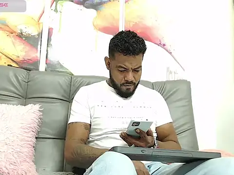 BladeFoxxx1 online show from 10-07-25, 12:06