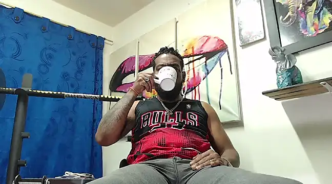 BladeFoxxx1 online show from 03-17-25, 01:24