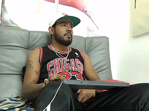 BladeFoxxx1 online show from 09-27-25, 09:15