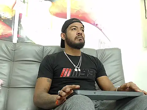 BladeFoxxx1 online show from 09-28-25, 12:01