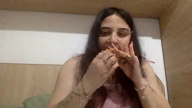 Veramaia online show from 05-16-26, 10:36