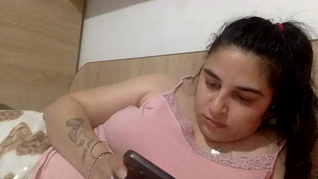 Veramaia online show from 05-15-26, 07:01