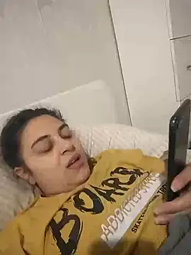 Veramaia online show from 03-14-25, 01:57