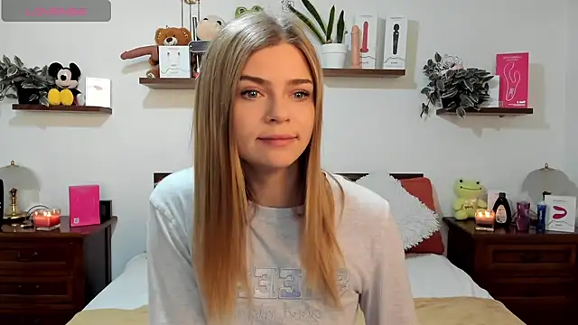 HaleyReedme online show from 11-11-25, 07:47