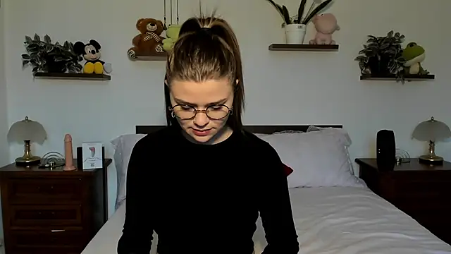 HaleyReedme online show from 02-24-26, 07:42