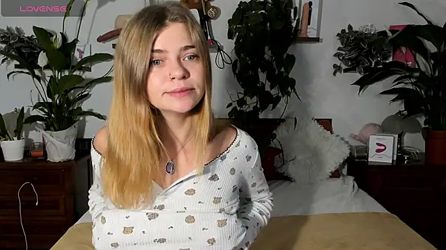 HaleyReedme online show from 11-20-25, 08:15