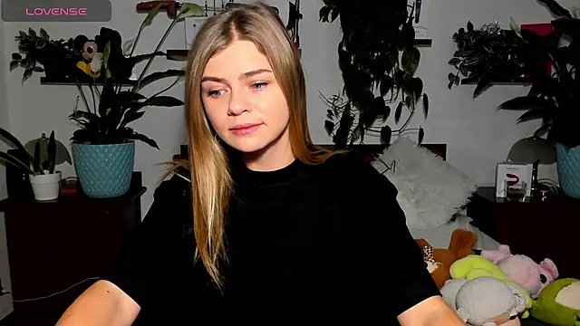 HaleyReedme online show from 11-24-25, 08:25