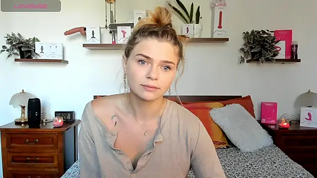 HaleyReedme online show from 10-21-25, 08:03