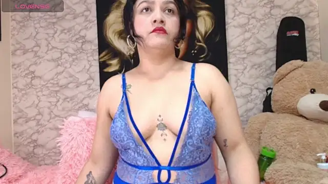 Snapshot of nataliaesmith_24 chatting on 05-25-26, 06:17 nataliaesmith 24 online show from 05-25-26, 06:17