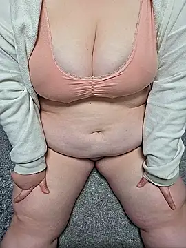 Snapshot of sakusaku_00123 chatting on 10-01-25, 01:15 sakusaku 00123 online show from 10-01-25, 01:15