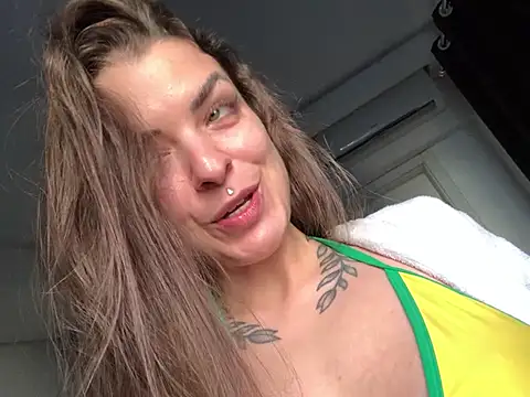 Snapshot of azimmer__ chatting on 07-15-26, 07:43 azimmer online show from 07-15-26, 07:43
