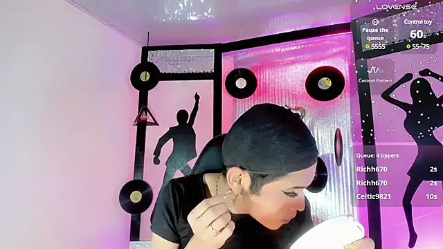 Nathalia Loess online show from 03-21-25, 03:01